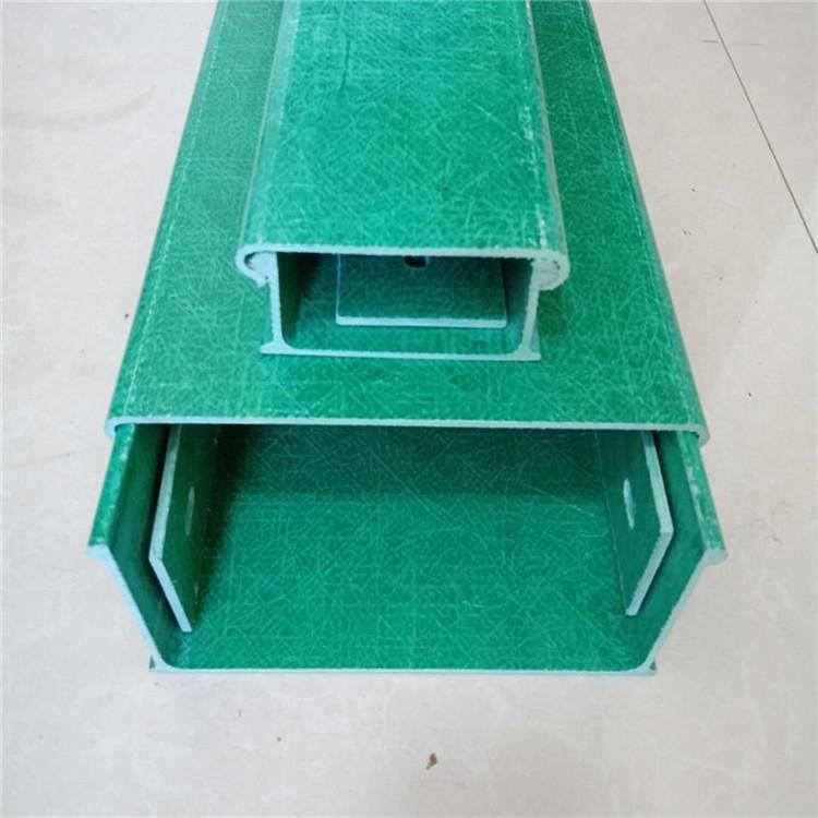 成都市槽式梯式防腐玻璃鋼電纜橋架生產(chǎn)廠家批發(fā)價現(xiàn)貨