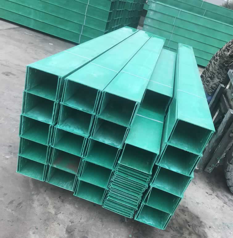 防腐玻璃鋼電纜橋架優(yōu)勢(shì)是什么？