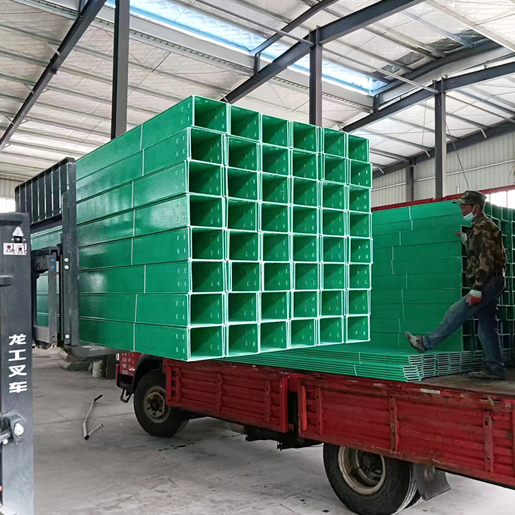 化工廠為什么要用玻璃鋼橋架？